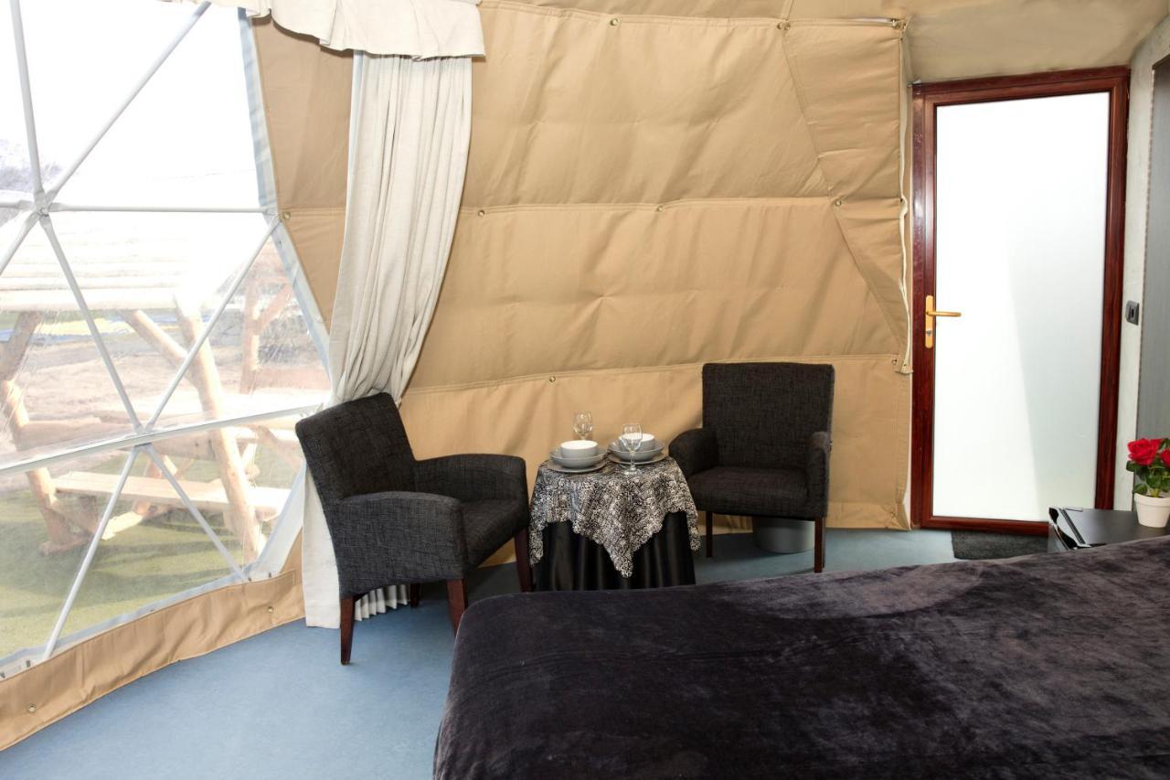 Hotel Costa Kabrita à Huijbergen Extérieur photo